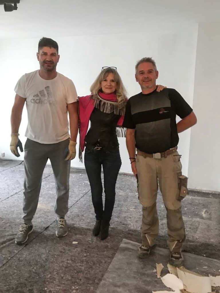Das Team von WDW Interior Design mit Susanne Wefers vor Ort